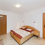 Apartment Upscale In Salzburg With Terrace And Country Views Hollersbach im Pinzgau