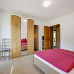 Upscale In Salzburg With Terrace And Country Views Hollersbach im Pinzgau
