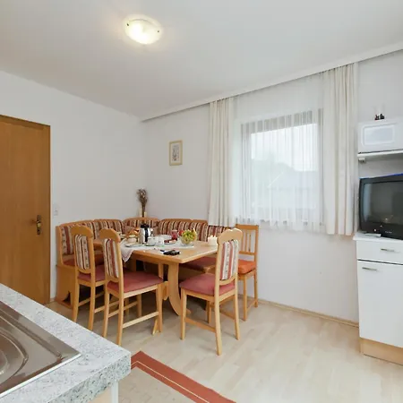 Upscale In Salzburg With Terrace And Country Views