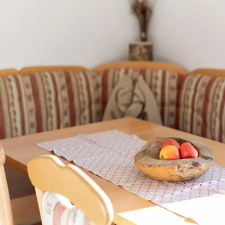 Upscale In Salzburg With Terrace And Country Views Appartement