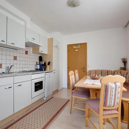 Upscale In Salzburg With Terrace And Country Views Apartamento