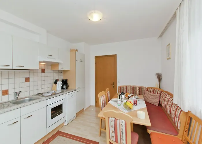 Апартаменты Upscale In Salzburg With Terrace And Country Views *