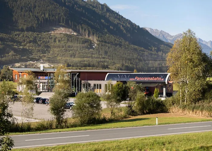 Upscale In Salzburg With Terrace And Country Views Апартаменты *