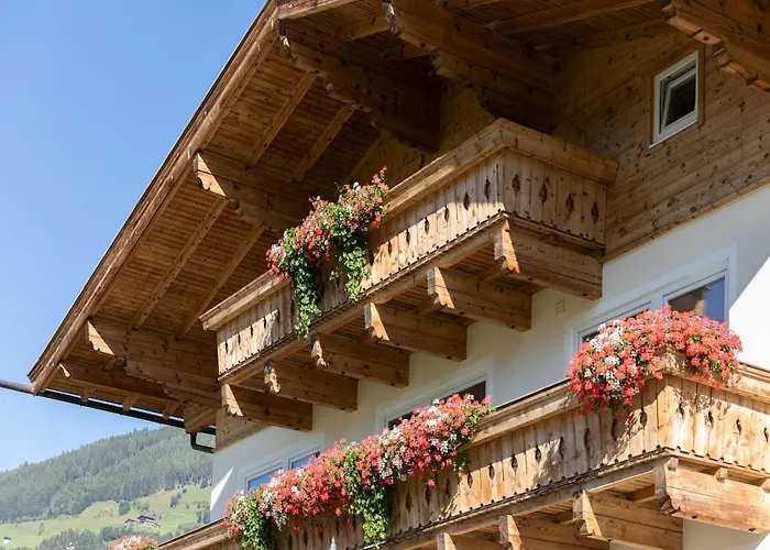 Upscale In Salzburg With Terrace And Country Views Апартаменты *