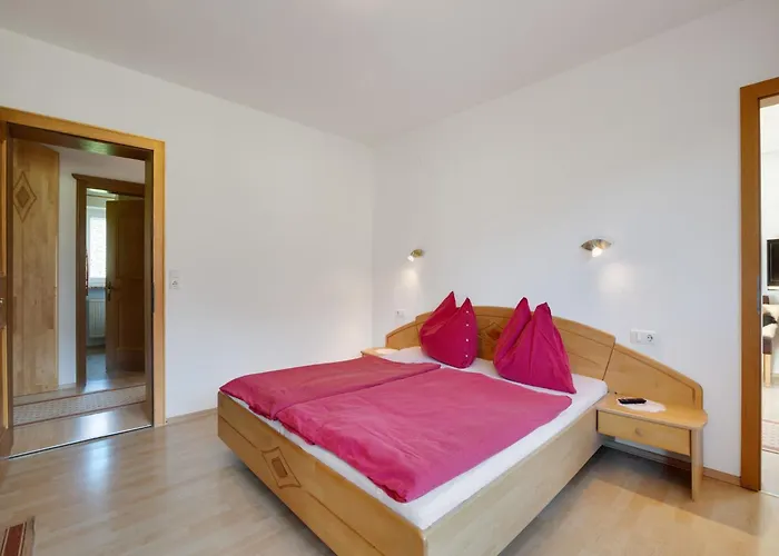 Upscale In Salzburg With Terrace And Country Views *