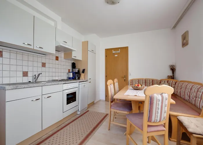 Upscale In Salzburg With Terrace And Country Views Апартаменты